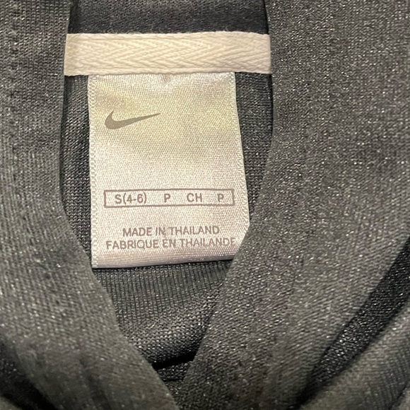 Nike Vintage Black Hoodie Drawstring Waist Girl’s Size Small 4-6 EUC - Picture 5 of 11